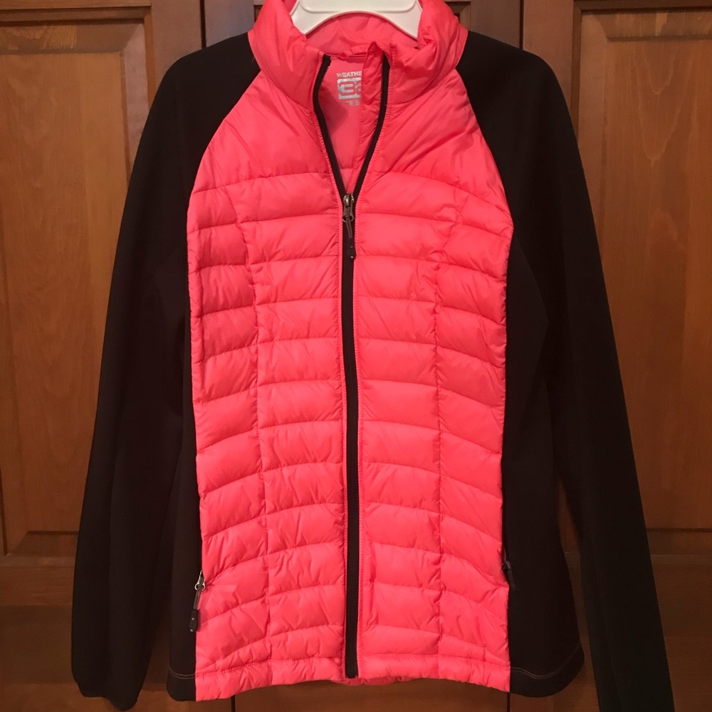 Salmon zip up
